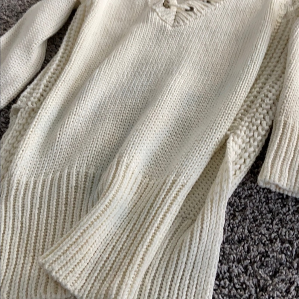 Sweater - Picture 3 of 3